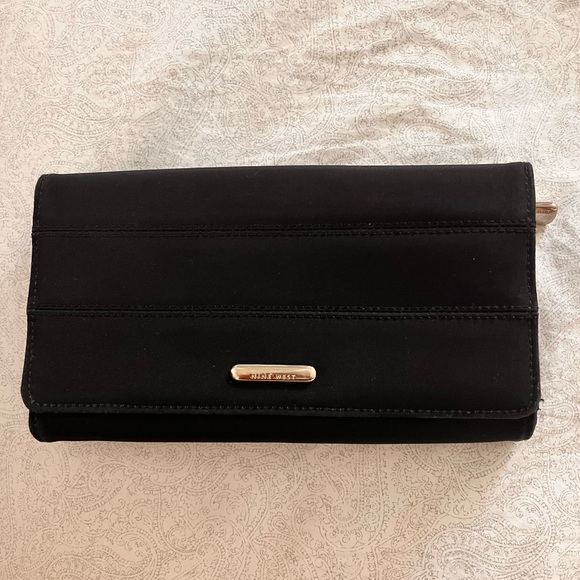 Nine West Handbags - Nine West Black Wallet